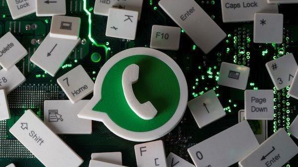 <b>Cum trimiți imagini și clipuri la calitate originală, fără compresie folosind WhatsApp pe iOS?</b>Dacă folosești frecvent aplicația de mesagerie WhatsApp atunci probabil ai observat faptul că nivelul de compresie pentru fotografiile și clipurile video trimise sau primite, a fost dus la nivelul următor. Chiar recent mi s-a întâmplat 