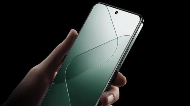 <b>Xiaomi 15 și Xiaomi 15 Pro îşi dezvăluie specificaţiile ecranelor deja</b>Xiaomi 15 şi Xiaomi 15 Pro sunt subiect de zvon astăzi şi asta pentru că deja au început scăpările lor. Ştiu, e prematur, de vreme ce Xiaomi 14 şi 14 Pro au debutat luna trecută, dar hai să vedem ce are de spus zvonacul Digital Chat Station

