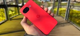 Google Pixel 10a: Design - Cel mai plat smartphone vine acum pe o nuanță roșu căpșună delicioasă 