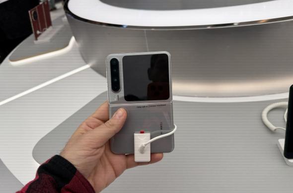 Turul standului Huawei - MWC 2026: Photo 02.03.2026, 12 26 49.jpg