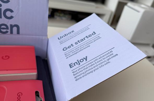 Google Pixel 10a - Unboxing: Google-Pixel-10a-Unboxing_ (2).jpg