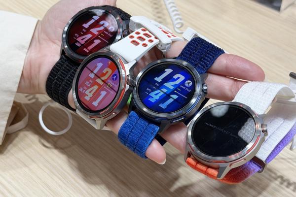 MWC 2026: Huawei Watch GT Runner 2 hands-on - Ceasul care te pregătește de maraton