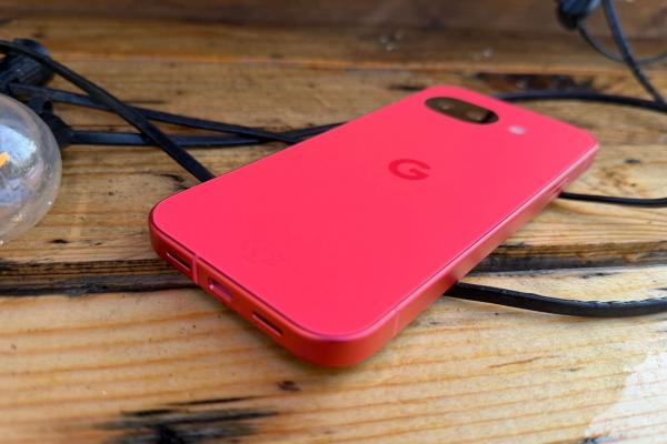 Google Pixel 10a: Conectivitate cu 5G și WiFi, Satellite SOS pentru prima dată pe un Pixel a