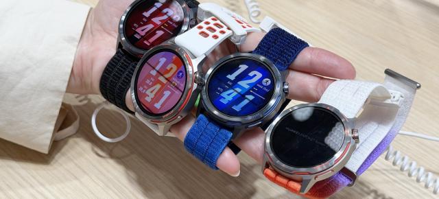 MWC 2026: Huawei Watch GT Runner 2 hands-on - Ceasul care te pregătește de maraton
