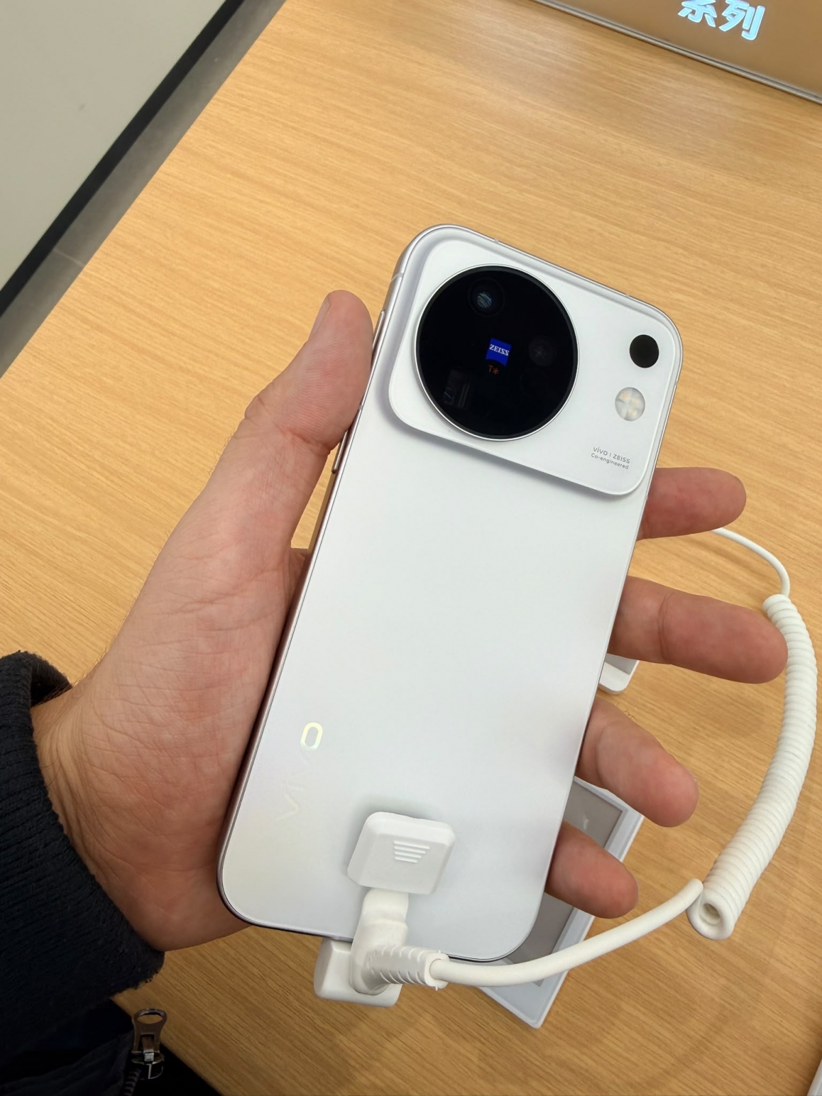 vivo X500 (galerie)