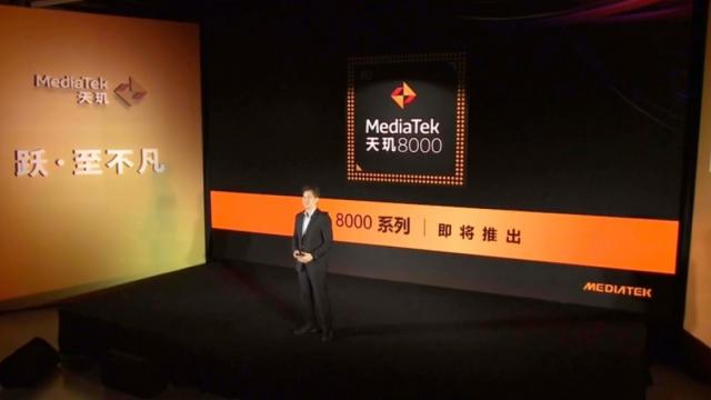 <b>MediaTek oferă un prim teaser pentru CPU-ul Dimensity 8000; Va fi fabricat pe un proces de 5nm și va sosi cu GPU Mali-G510</b>După ce MediaTek a lansat CPU-ul flagship Dimensity 9000, pregătește acum și cipseturi mai accesibile, dedicate dispozitivelor midrange. Ieri aflam un zvon conform căruia așa-zisul MediaTek Dimensity 7000 ar debuta de fapt sub denumirea de Dimensity 8000