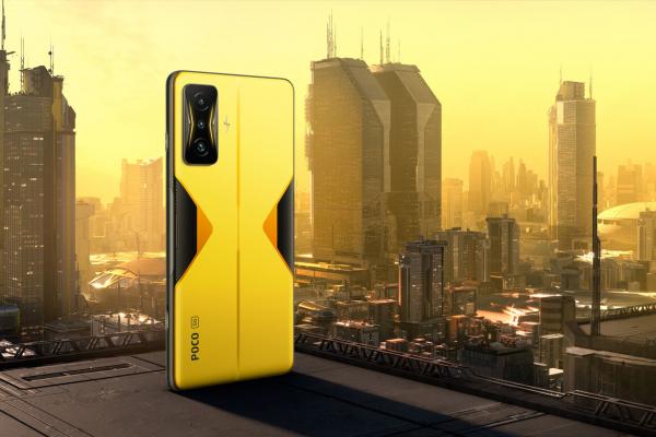 POCO F4 GT - Fotografii oficiale