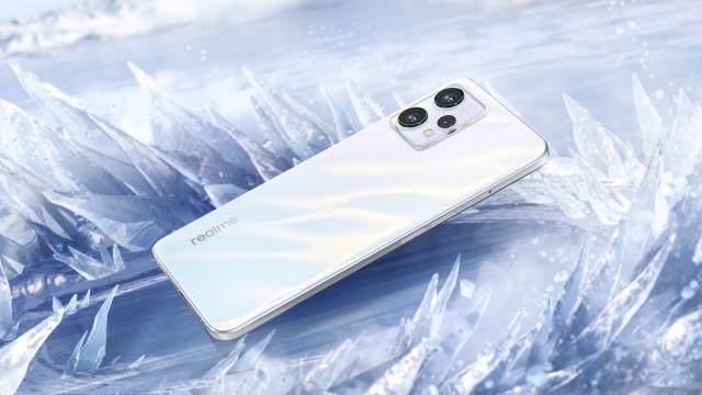 <b>realme Q5 sosește cu procesor Snapdragon 695 și baterie mare de 5000 mAh, cu încărcare la 60W</b>Această zi de 20 aprilie ne aduce și o lansare importantă realme, cea a telefoanelor din seria realme Q5. Zilele trecute a fost anunțat modelul realme Q5i, iar astăzi facem cunoștiință cu realme Q5 și realme Q5 Pro. În articolul de față vorbim 