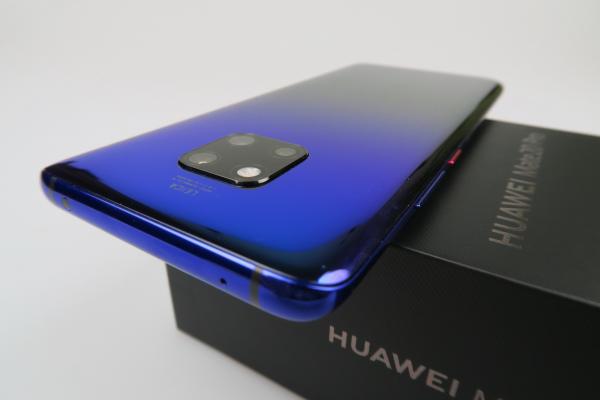 Huawei Mate 20 Pro: Design ca o operă de artă