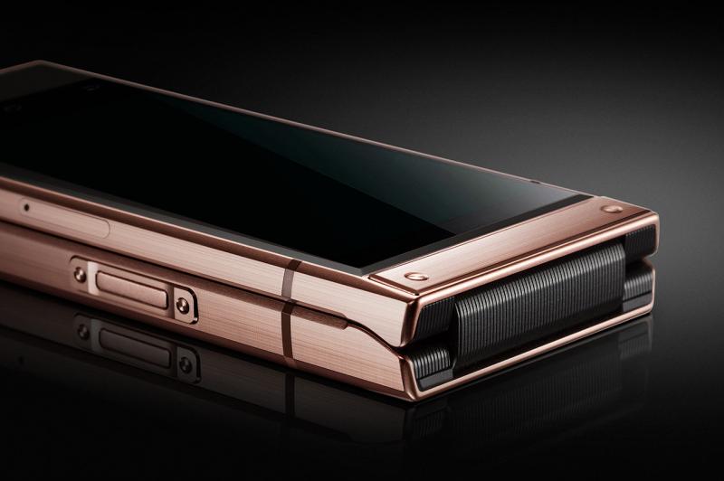 Samsung W2019 - Fotografii oficiale: Samsung-W2019_002.jpg