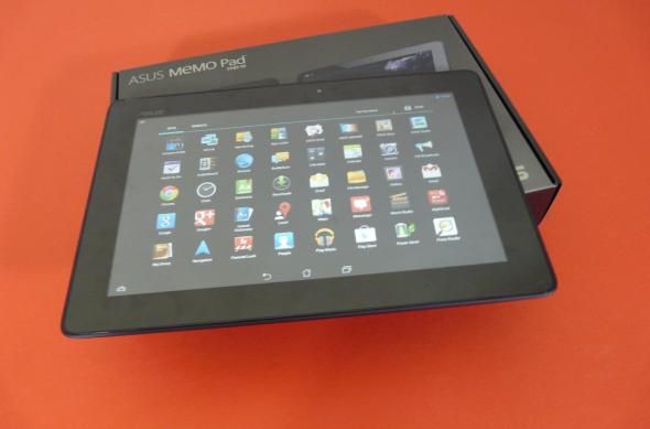 ASUS MeMo Pad FHD 10 unboxing: scoatem din cutie o tabletă midrange cu design plăcut (Video): p1310808jpg.jpg