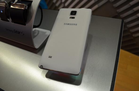 Samsung Galaxy Note 4 expus În cadrul Muzeului Național de Artă Contemporană din București cu ocazia debutului pe plan local: dsc_0057jpg.jpg