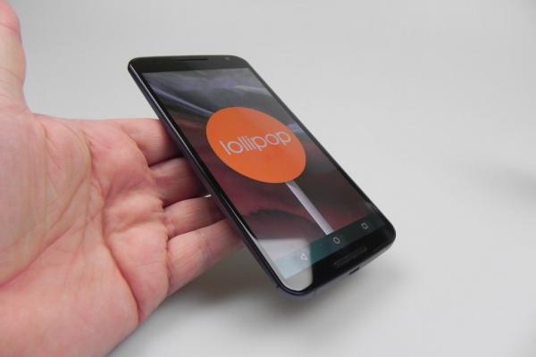 Motorola Nexus 6 Review: cea mai bună cameră de pe un model Nexus, formatul uriaș nu e pentru oricine (Video)