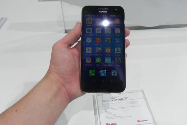 IFA 2014: Huawei Ascend G7 hands on - carcasă metalică și specificații midrange (Video)