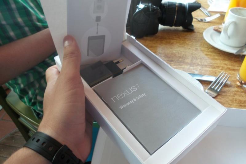 Noul Google Nexus 7 - primele impresii (video): google_nexus_7_2013_mobilissimo_4.jpg