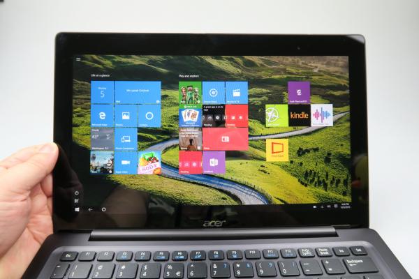 Acer Aspire Switch 12 S: Display doar OK, măcar peste "chinezării"
