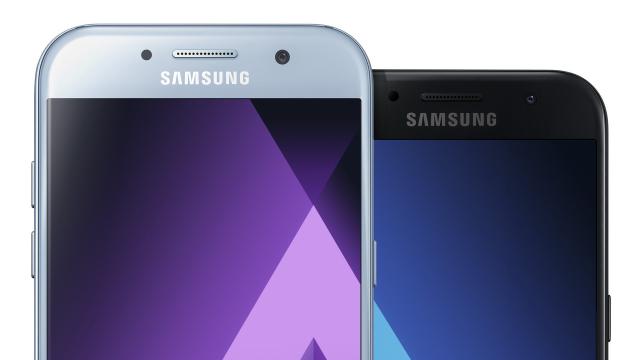 <b>Samsung Galaxy A5 (2017) anunţat oficial, vine cu certificare IP68, două camere de 16 megapixeli și Android 6.0 Marshmallow</b>Galaxy A5 (2016) a fost unul dintre cele mai populare telefoane Samsung de pe plan local, asta o arată şi faptul că în clasamentul nostru pe 2016, A5 este cel mai comparat telefon dintre toate handset-urile aflate în baza noastră de date! Cu atât mai..