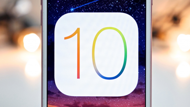 <b>76% dintre terminalele mobile Apple rulează acum iOS 10; Diferenţă uriaşă faţă de adoptarea lui Nougat, iar Google plânge în pumni</b>Un raport foarte interesant ce ajunge astăzi în mediul online ne dezvăluie faptul că 76% dintre terminalele mobile Apple rulează acum sistemul de operare iOS 10, o cotă de adopție ce îi face pe cei de la Google să plângă în adevăratul sens al cuvântului.