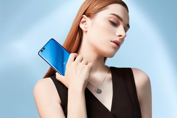 Xiaomi Mi Note 3 costă acum doar ~1.399 lei cu TVA inclus pe site-ul Lightinthebox.com