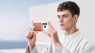 IFA 2026: Lexar Muse este un SSD aproape cât un card, se lipește magnetic de iPhone și poate stoca direct filmări ProRes 4K la 120 fps
