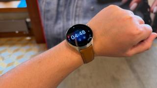 Moto Watch Ultra hands-on la IFA 2026: Wear OS, LTE și piele naturală într-un ceas premium Motorola
