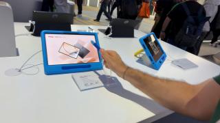 TCL TAB A1 NXTPAPER are și variantă pentru copii: husă zdravănă, stylus și ecran mat