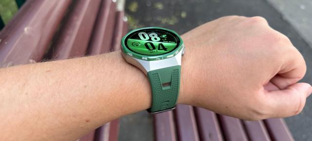 HUAWEI Watch GT 7 Pro Review: Campionul autonomiei revine, cu până la 3 săptămâni de baterie, monitorizare avansată schi, plus o curea EasyCross comodă