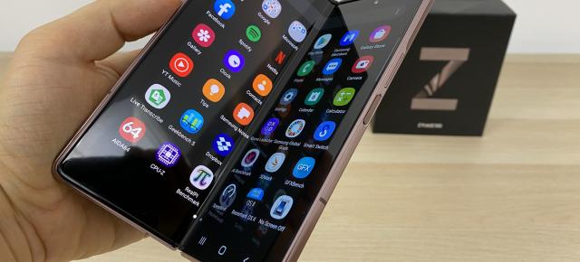 Samsung Galaxy Z Fold 2 5G: Benchmark-uri de top 5, fără supraîncălzire