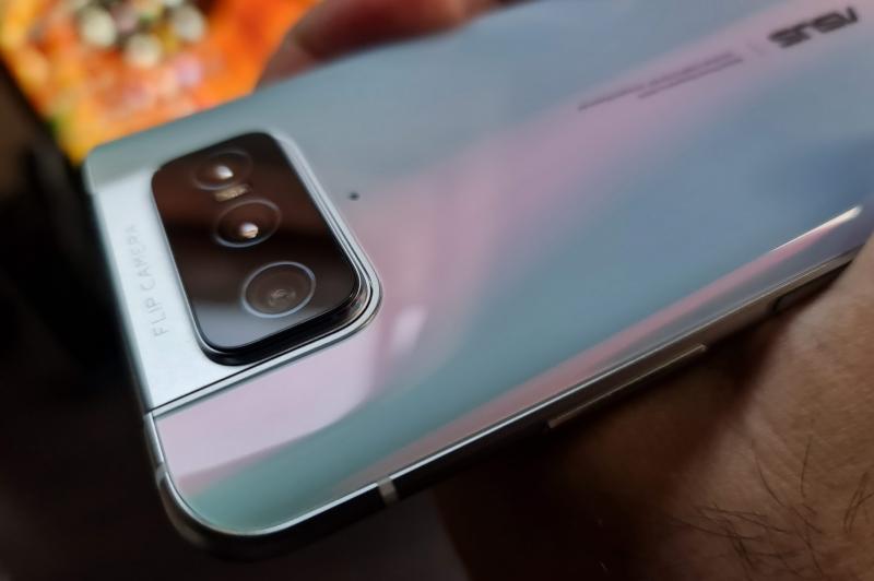 ASUS ZenFone 7 Pro - Galerie foto Mobilissimo.ro: ASUS-Zenfone-7-Pro_088.jpg