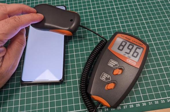 Luminozitate display Xiaomi 13 Ultra și ecranul văzut la microscop: Xiaomi-13-Ultra-teste_01.jpg