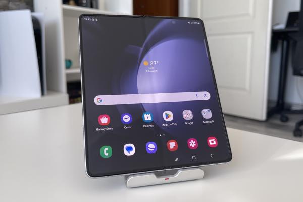 Samsung Galaxy Z Fold5: O experiență vizuală familiară cu boost la capitolul luminozitate pentru ambele display-uri