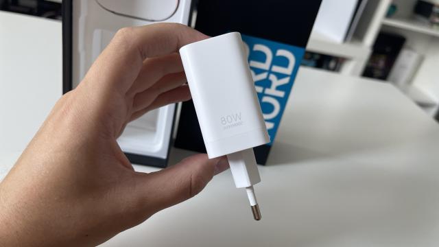 <b>OnePlus Nord 3: O baterie generoasă de 5000 mAh care compensează prin încărcarea rapidă</b>La achiziția unui smartphone ținem cont de multe aspecte, de la design, ecran, procesor, configurații, cameră și neapărat baterie. Vrem acumulatori care să livreze o autonomie generoasă și care pe deasupra să se încarce și rapid