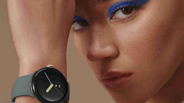 <b>Google Pixel Watch 2 primește certificarea FCC, sosind în variante WiFi și LTE; Avem detalii despre curele</b>În cazul în care nu știai, cei de la Google pregătesc un eveniment pe final de septembrie sau început de octombrie, acolo unde își vor prezenta portofoliul de toamnă în materie de produse hardware. Vorbim despre seria de telefoane 
