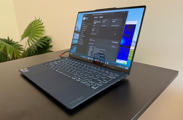 Lenovo Yoga Slim 7i Ultra Aura Edition - Fotografii: yoga (7).jpg