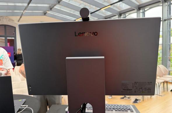 Lenovo Yoga Pro 27UD-10 - Fotografii: Lenovo (5).jpg