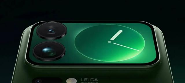 Xiaomi 18 se dezvăluie deja: va sosi cu buton AI, nuanța roșu închis și ecran cu muchii foarte înguste