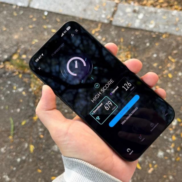 Apple iPhone 18 Pro Max beneficiază de conectivitate avansată cu modem C2 și Wi-Fi 7