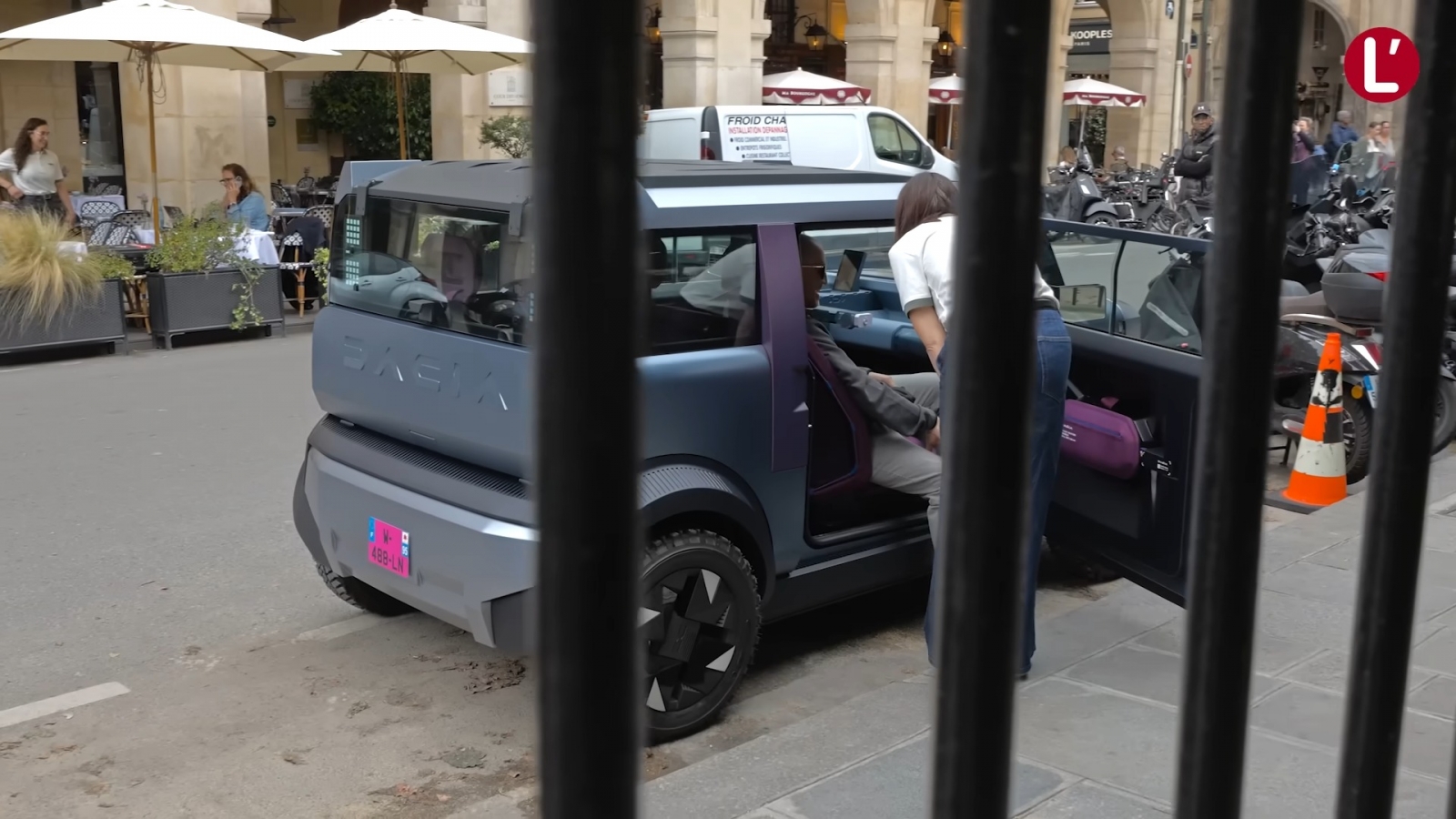O Dacie de trei metri face un drum de peste 7.000 km până la fabrică; Hipster ar putea fi produsă la Shiyan în loc de Mioveni