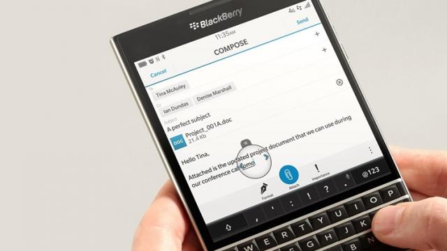 <b>FBI-ul arestează CEO-ul unei companii care vindea BlackBerry-uri special criptate găştilor de infractori</b>Uneori device-urile criptate se pot dovedi periculoase, asta dacă ajung pe mâna infractorilor care nu mai pot fi depistați de către autorități. Fix asta s-a întâmplat în SUA acolo unde FBI-ul a arestat de curând CEO-ul unei companii care vindea