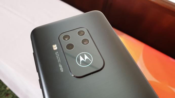 Motorola One Zoom - Fotografii oficiale: Motorola-One-Zoom_004.jpg