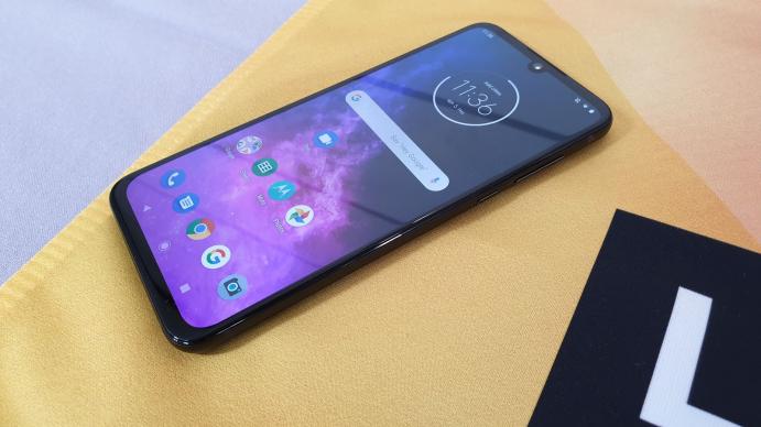 Motorola One Zoom - Fotografii oficiale: Motorola-One-Zoom_014.jpg