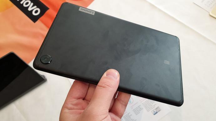 Lenovo Tab M8 - Fotografii Hands-On: Lenovo-Tab-M8_003.jpg