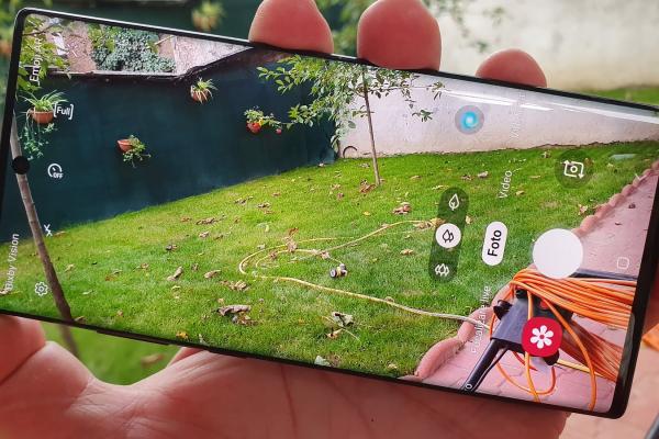 Samsung Galaxy Note 10+: Camera perfectă pentru turişti, vloggeri, oameni care filmează mult