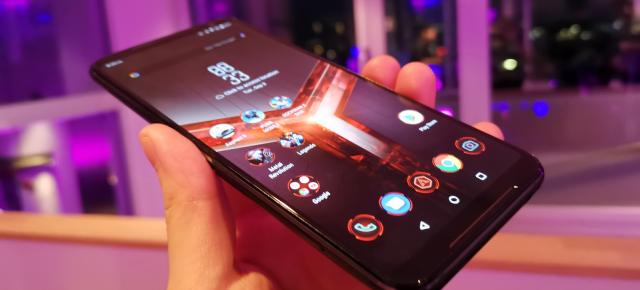IFA 2019: ASUS ROG Phone II Ultimate Edition a fost anunţat la Berlin, cu 1 TB stocare, extra viteza de conexiune; Am aflat și cât costă