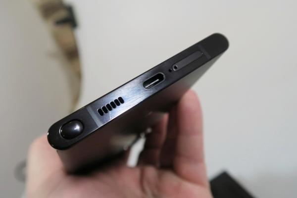 Samsung Galaxy S22 Ultra: Acustica mai puţin "regală" decât la predecesori