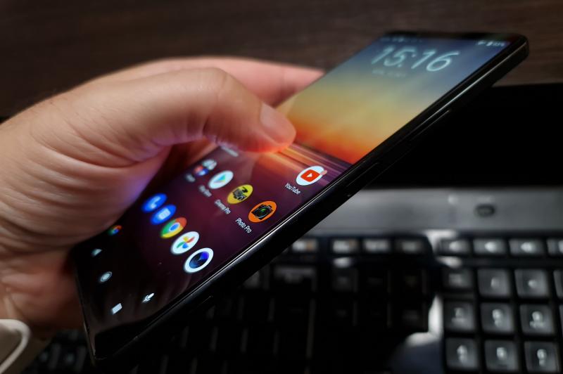 Sony Xperia 1 II - Galerie foto Mobilissimo.ro: Sony-Xperia-1-II_041.jpg