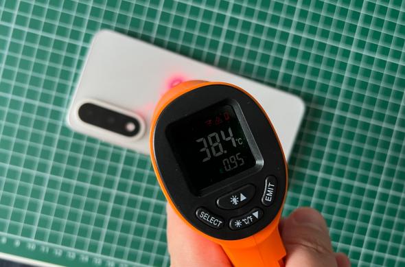 OnePlus Nord 5 - Test temperatura: Temperatura benchmark (2).jpg