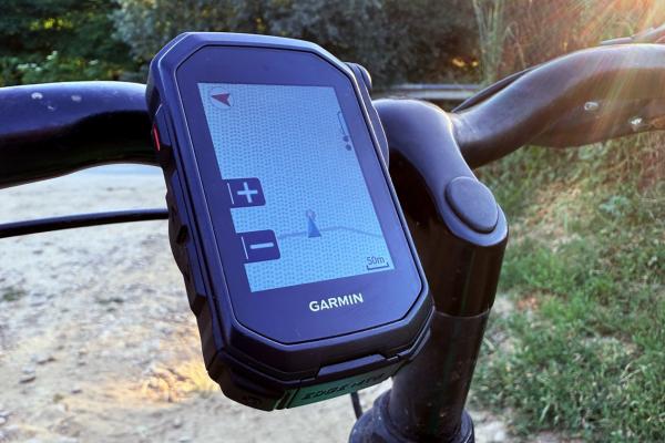 Prezentare Garmin Edge MTB - Ciclocomputer dedicat pasionaților de Mountain Bike, compact, rezistent și performant