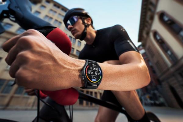 Piața de smartwatch-uri scade din nou; Huawei și Xiaomi o duc bine, în timp ce Apple pierde teren