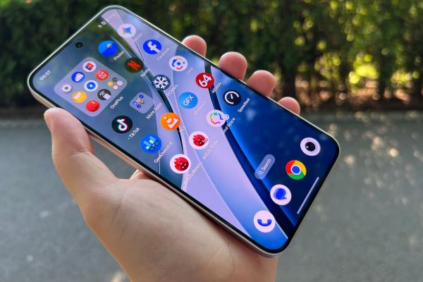 OnePlus Nord 5: Display mai mare, mai luminos, cu premiera 144Hz pe un telefon OnePlus